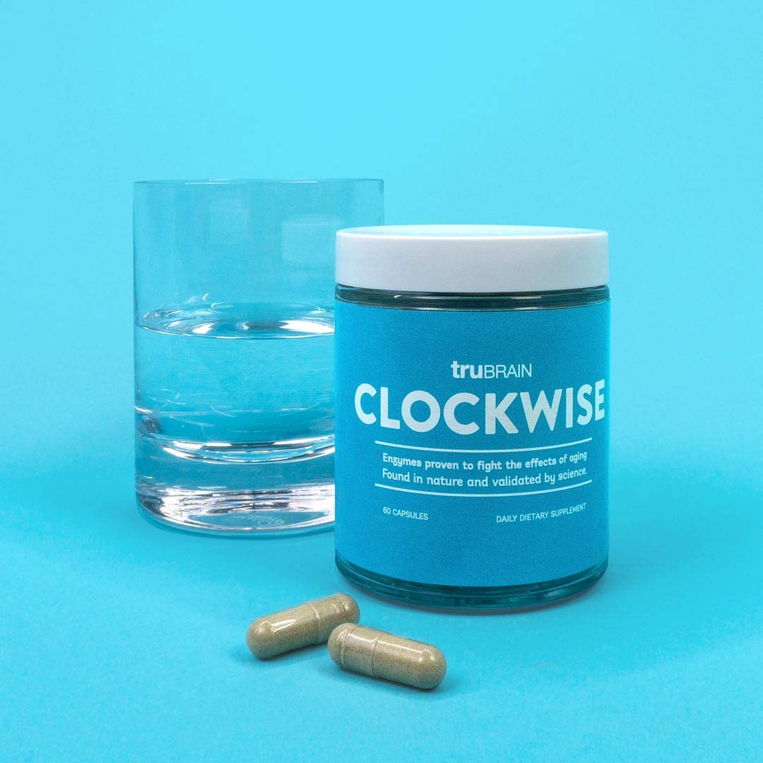 TruBrain Clockwise ingredient bottle closeup emphasizes nicotinamide benefits.