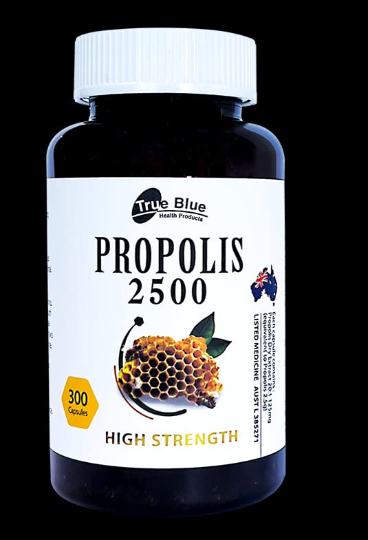 True Blue Propolis 2500 capsules close-up shows daily immune support potential.