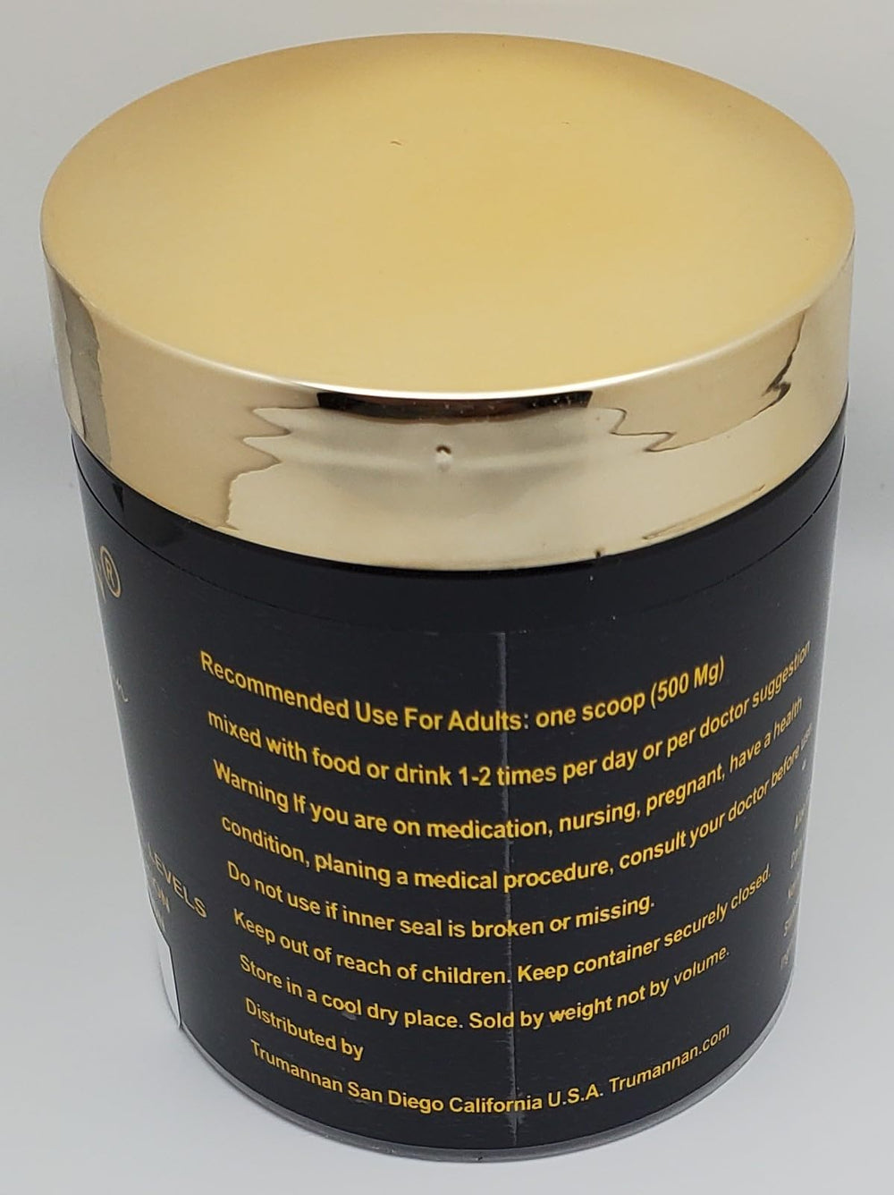 Trumannan Aloe Vera powder pour shows convenient capsule form for daily use.