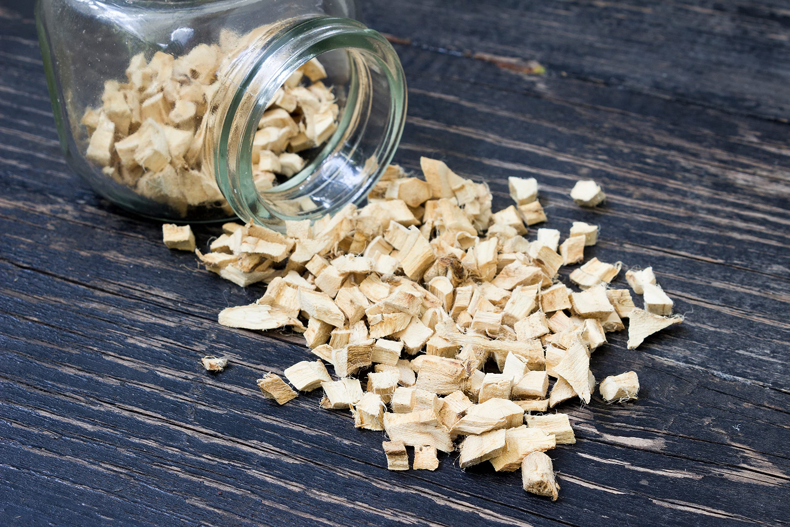 US Wellness Naturals marshmallow root tea viscous infusion ideal for cozy rituals.