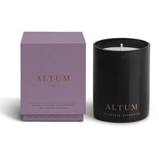 Vancouver Candle Co. Altum Discovery jar close-up showing cedar and sandalwood aroma for calming ambiance