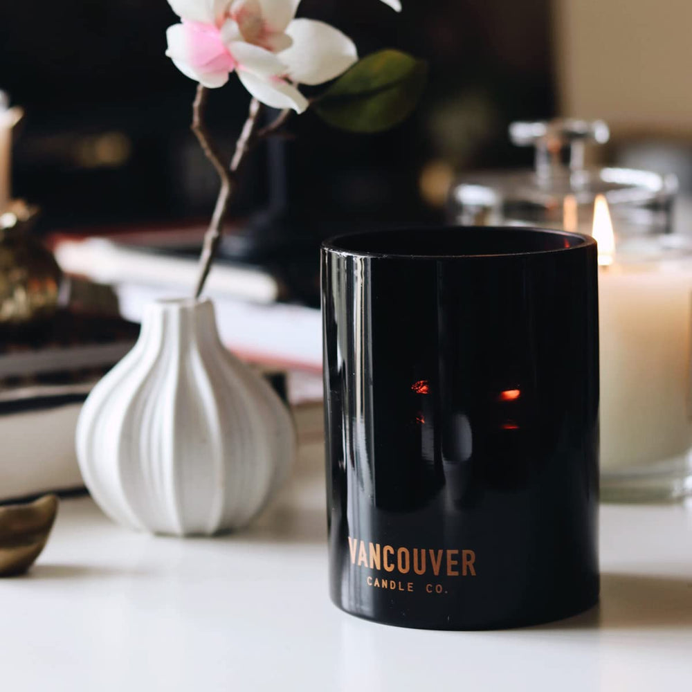 Vancouver Candle Co Novo Discovery Candle close-up wick and wax for clean burn