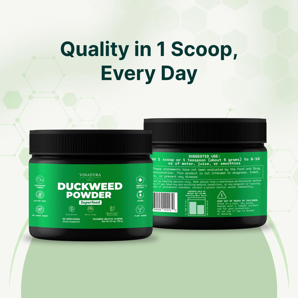 VINATURA Duckweed Powder packaging beside nutrition highlights for protein and vitamins