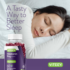 Viteey Melatonin Gummies close-up with vivid berry color and clean ingredients