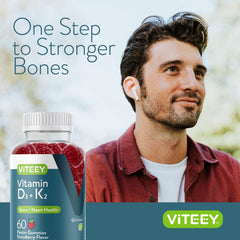 Viteey strawberry gummies texture emphasizes chewy, flavorful daily vitamin routine.