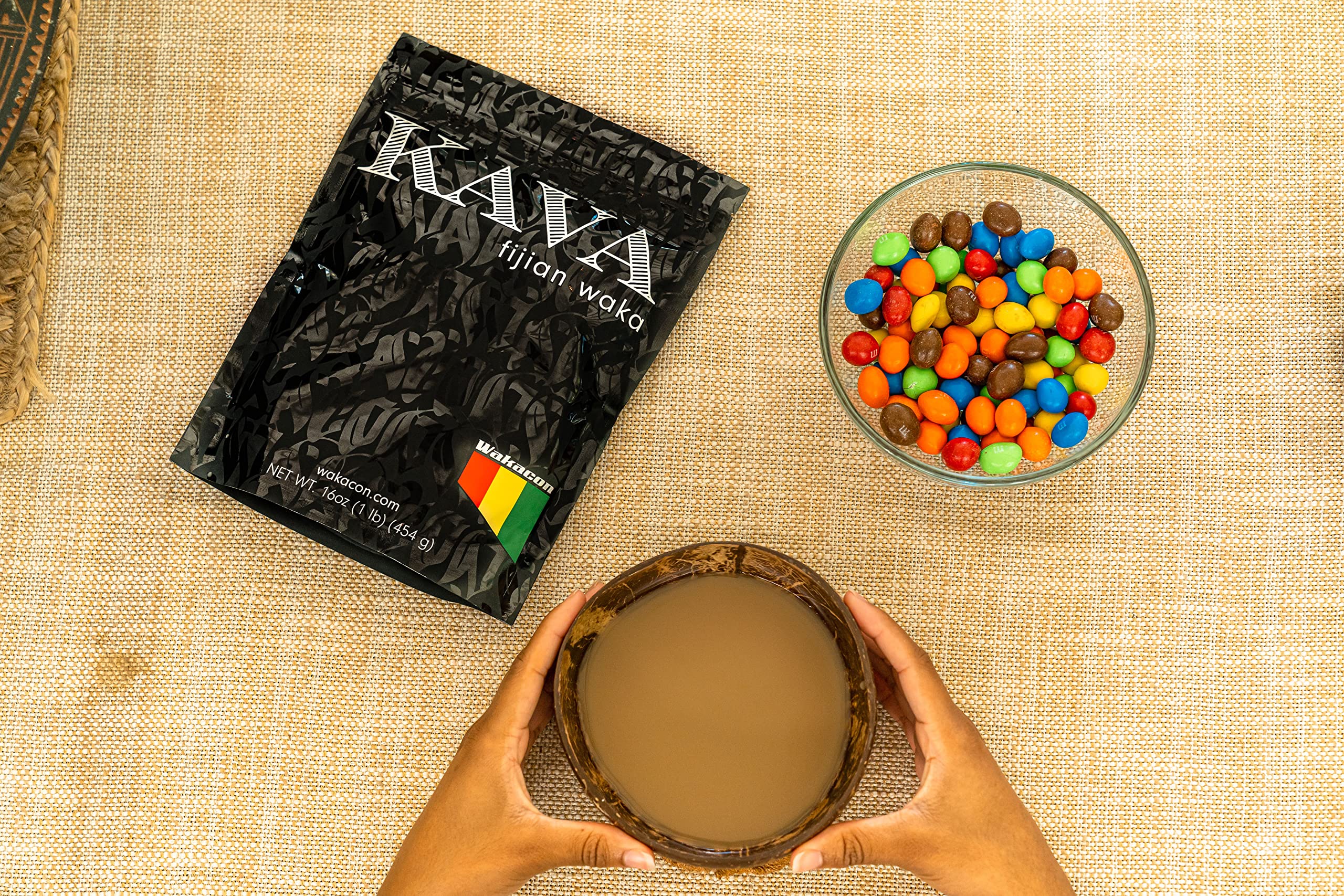 Wakacon Kava Waka powder and measuring spoon for precise doses