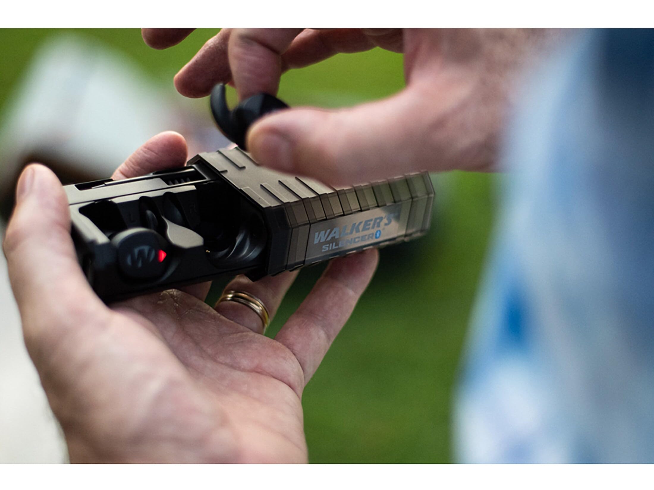 Walker's Silencer 2.0 Sure-Lock fins provide secure three-size fit