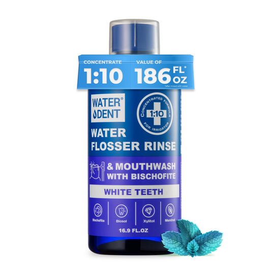 Water Dent concentrated rinse bottle pour demonstrates easy daily use and refreshing flavor.
