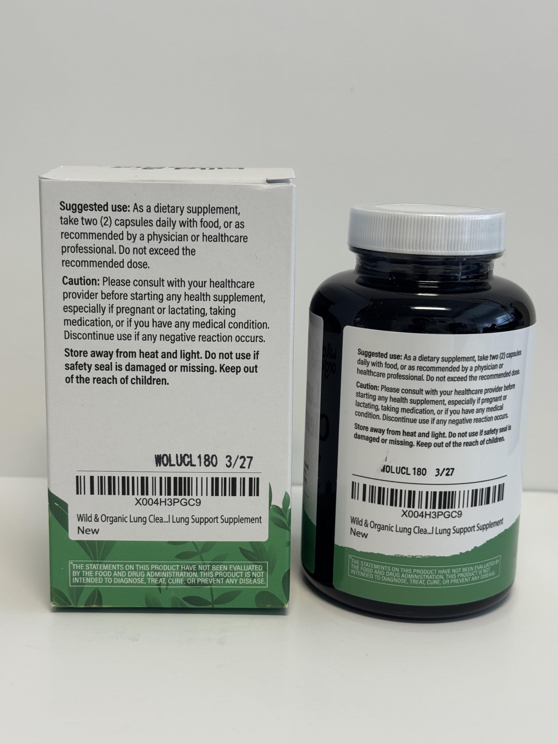 Vegan formula badge and capsules in Wild & Organic Lung Cleanse
