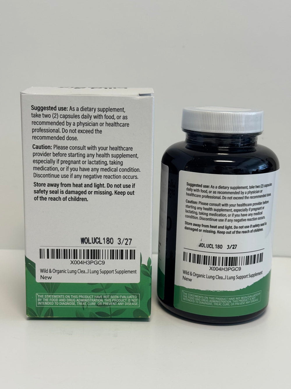 Vegan formula badge and capsules in Wild & Organic Lung Cleanse