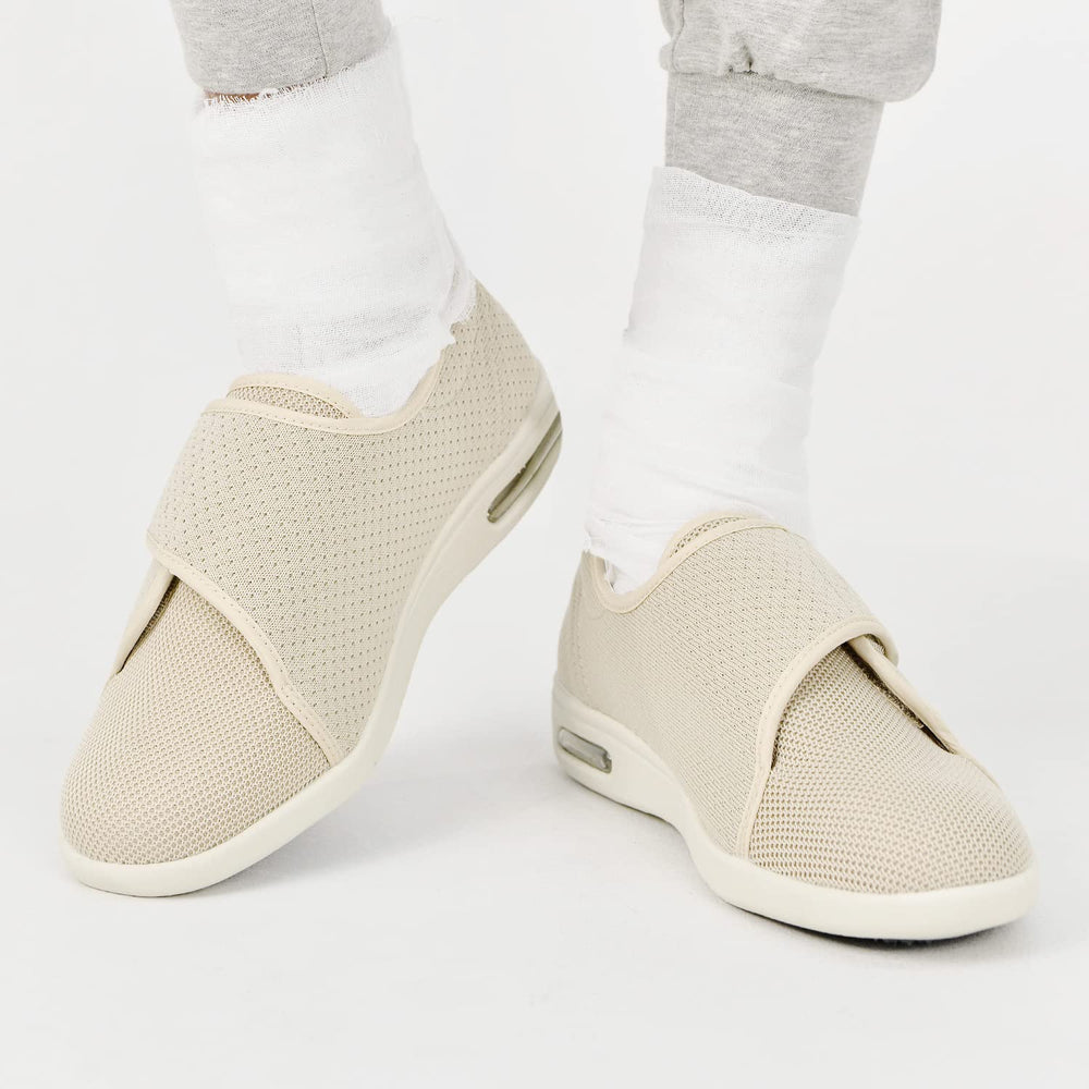 W&LESVAGO beige sneakers ideal for swollen feet with adjustable insoles.