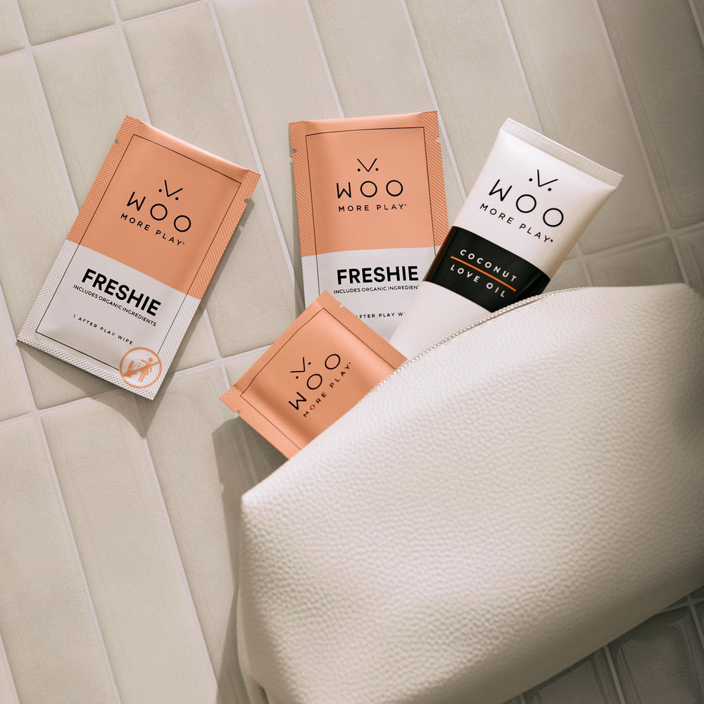 Woo More Play Freshies with organic cranberry extract for gentle care.