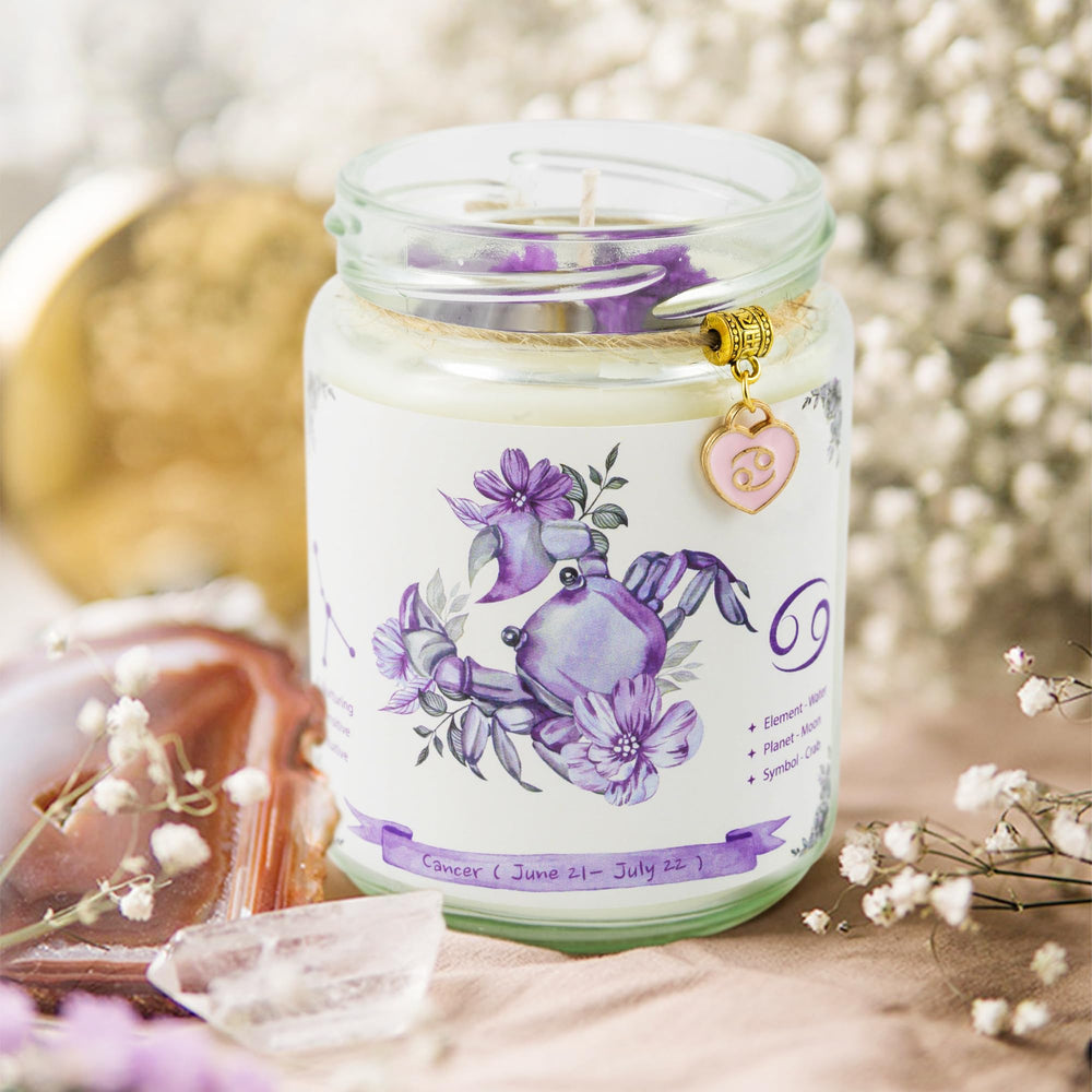 ZINCGE Cancer zodiac earrings included in the gift set