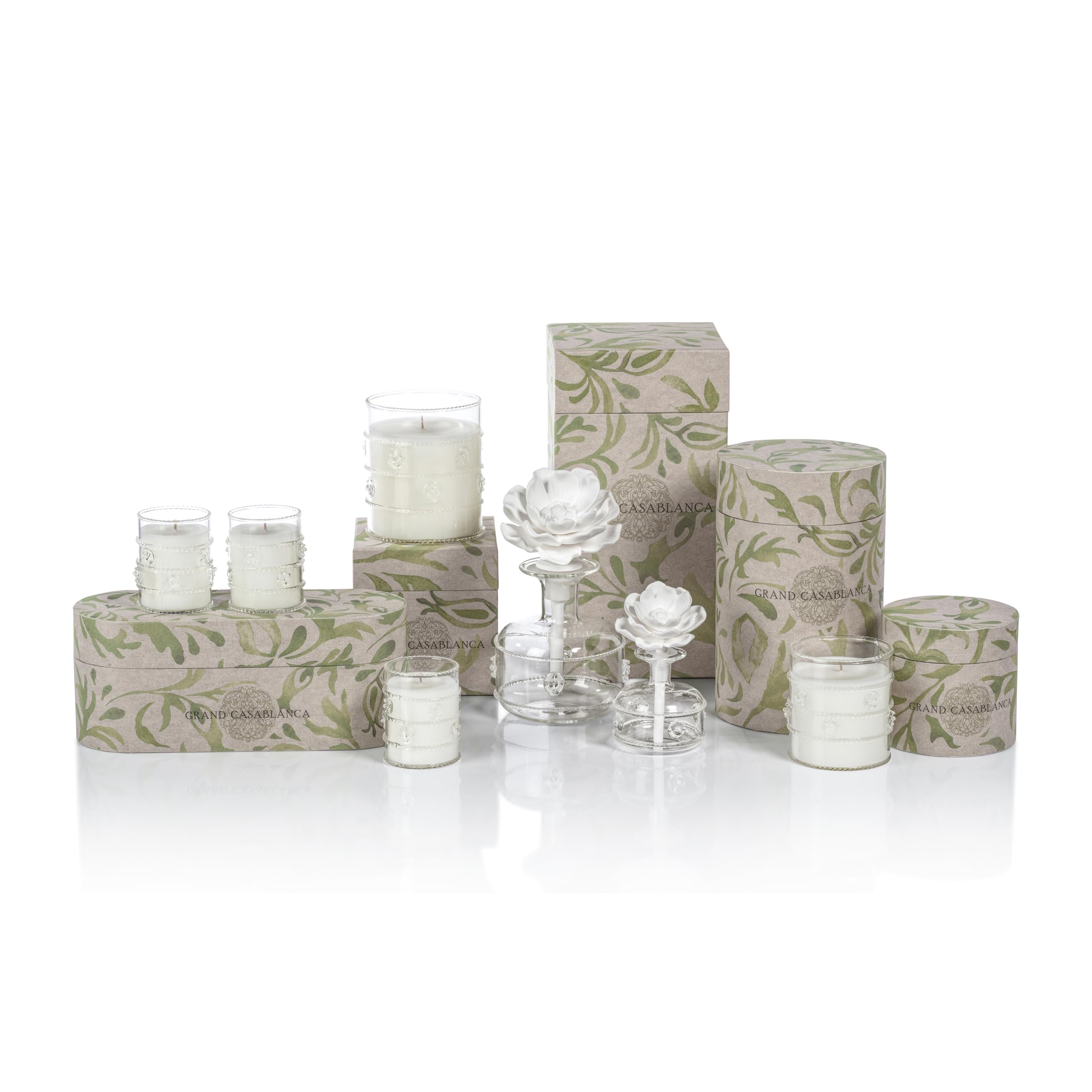 Zodax 12-ounce single wick candle delivers warm ambiance without overwhelming the senses.